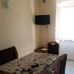 Dinka דירה *